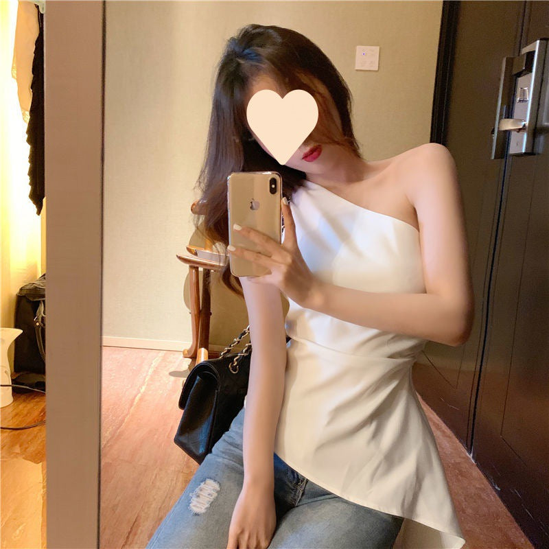 Sexy and Stylish Slim-fit Women's Shirt Off-shoulder Irregular Summer T-shirt
