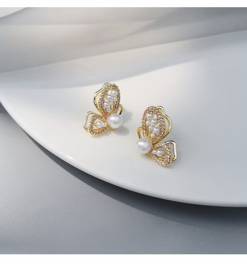 Women Trendy Long Butterfly Clip Earrings Hook Pearl Ear Clips Without Pierced Ears Chain Earrings