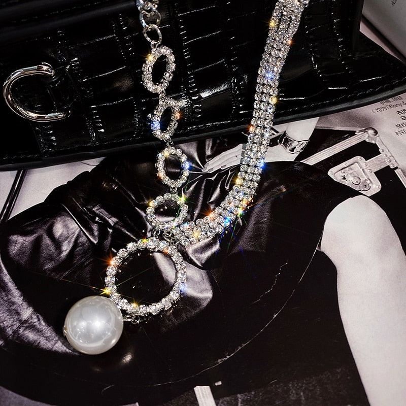 Unusual Pearl crystal chain short necklace for women
