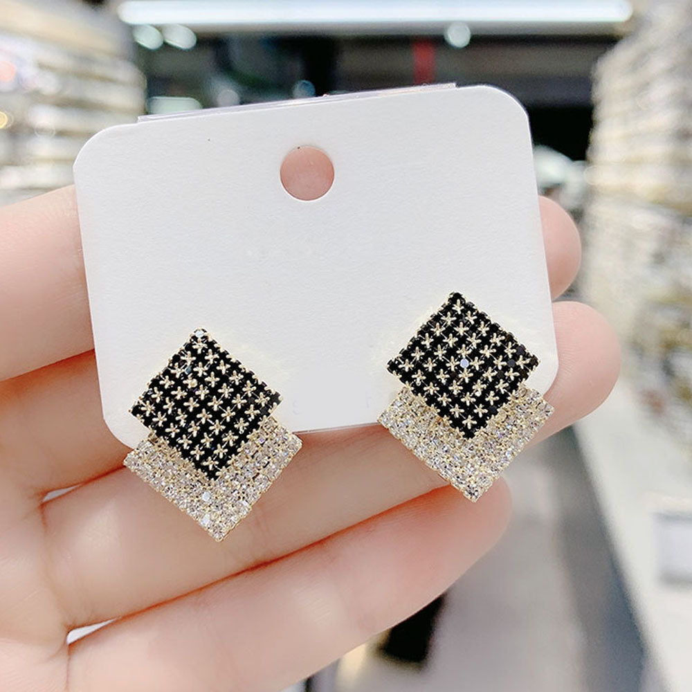 1 Pair Women Rhombus Diamond Earrings Stylish Exquisite Small Ear Stud