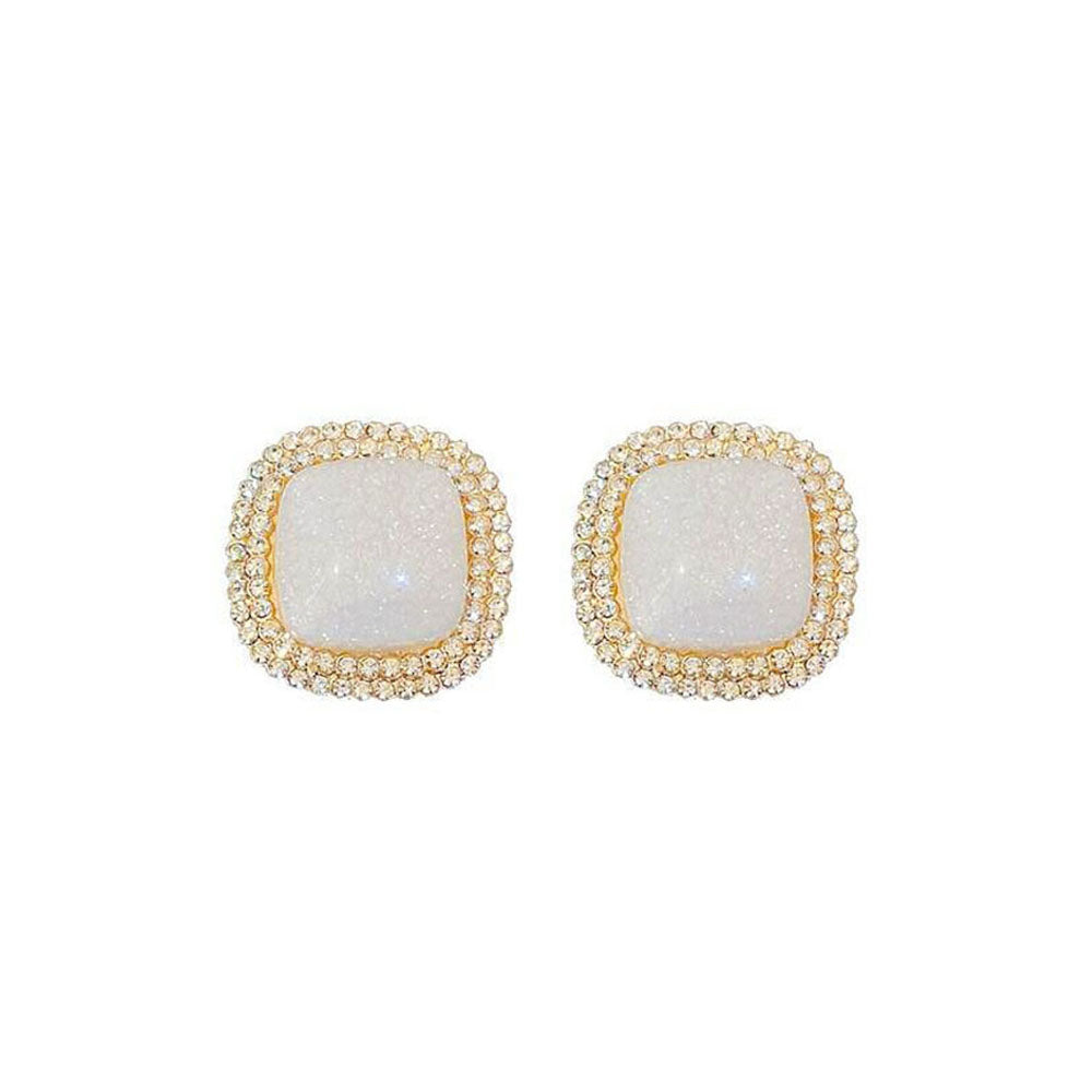 1 Pair Women Diamond Geometric Earrings Fashion Retro Temperament Stud Earrings