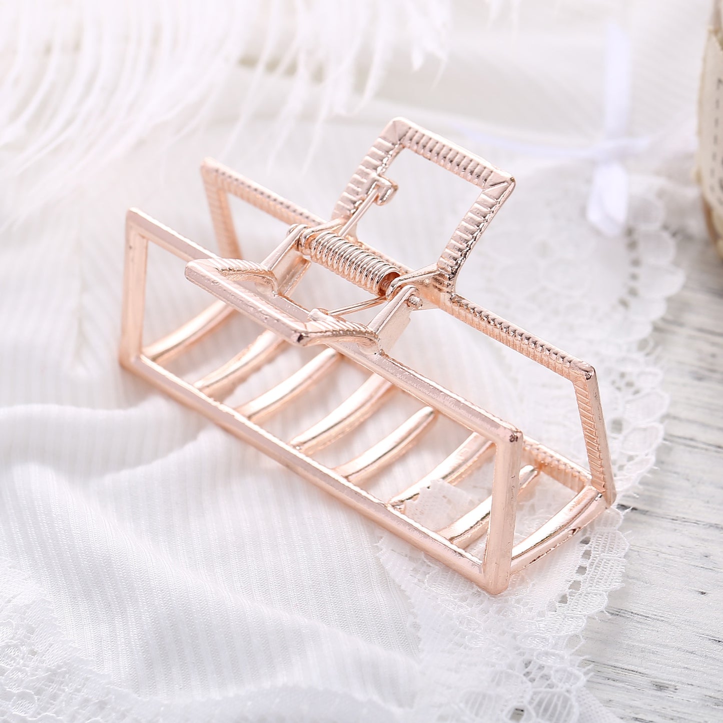 Women Girls  Metal Hair Crab Moon Shape Hair Claw Clip Large Size
