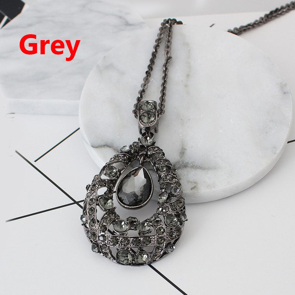 1 Pcs Ladies Fashion Rhinestone Pendant Necklace Hundred Matching Ornaments Decorative Sweater Chain Necklace