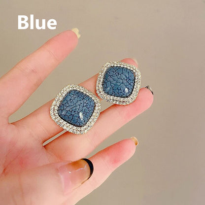 1 Pair Women Diamond Geometric Earrings Fashion Retro Temperament Stud Earrings